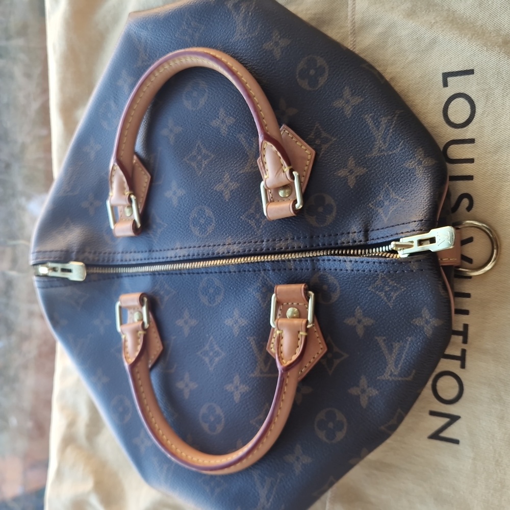 Louis Vuitton Brown Monogram Round Bag  Bandouliere 30. WITHOUT A STRAP. - Picture 2 of 16